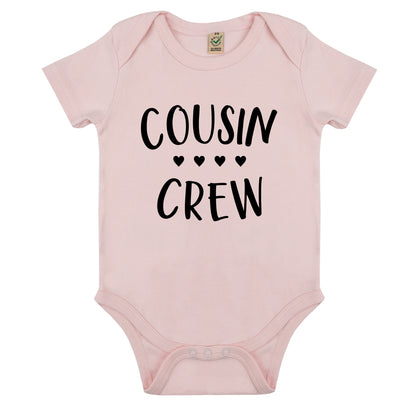 Cousin Crew Baby Body Nyfödd-Lovely Text