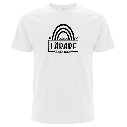 En älskad Lärare/Pedagog med Namn - T-shirt Lärare-Lovely Text